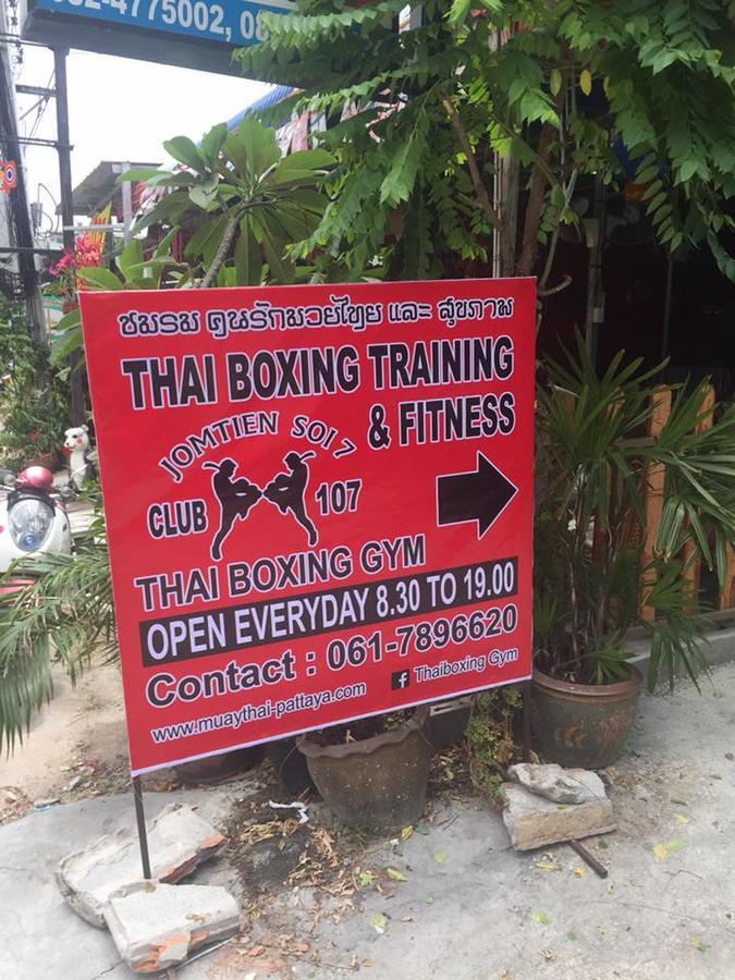 Muay Thai Hostel Club 107 Jomtien Beach Exterior foto